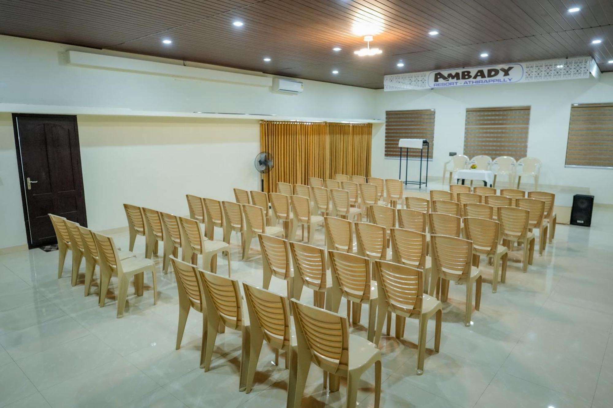 Athirappilly Ambady Resort Экстерьер фото